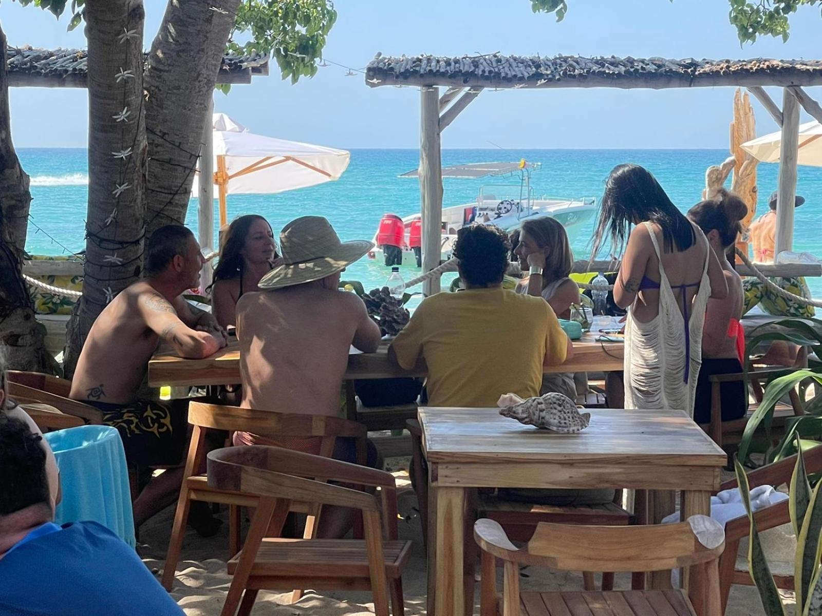 Mio Mio Beach Isla Barú 外观 照片